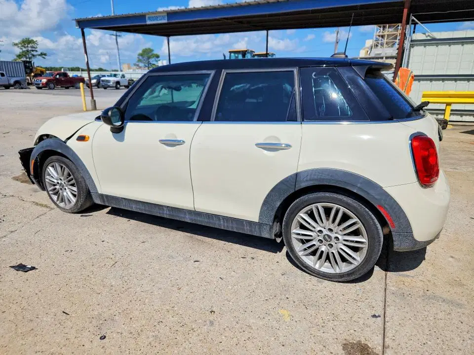 2016 MINI COOPER VIN WMWXU1C51G2D12469 фото 2