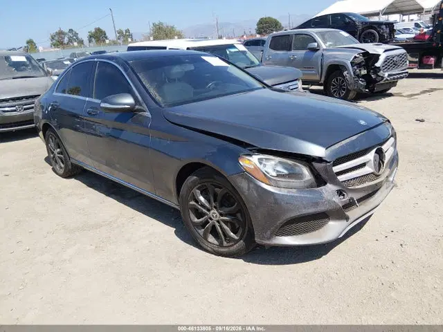 55SWF4KBXFU013362 — 2015 Mercedes-Benz C 300 4MATIC, передняя часть, фото до ремонта