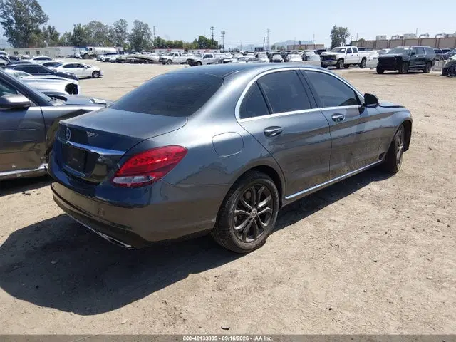 2015 Mercedes-Benz C 300 4matic VIN 55SWF4KBXFU013362 фото 4