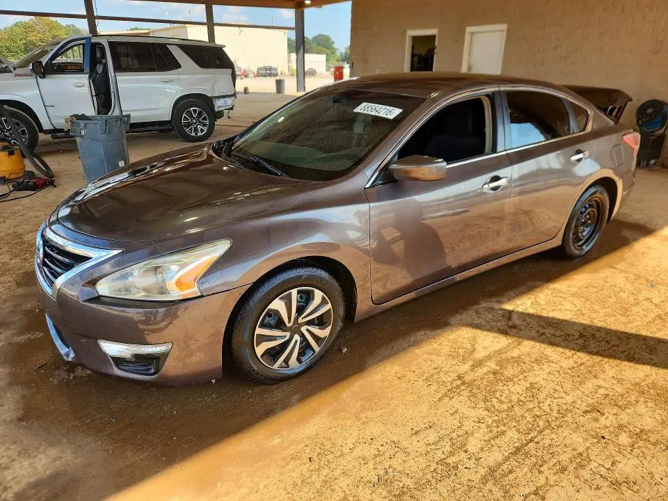 1N4AL3AP3DC166774 — 2013 Nissan Altima, Задняя часть, фото до ремонта