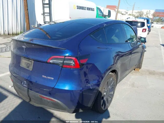 2023 Tesla Model Y Performance Dual Motor All-wheel Drive VIN 7SAYGDEF6PF600930 фото 4