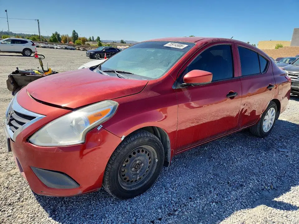 3N1CN7AP3HL902470 — 2017 Nissan Versa, Боковая часть, фото до ремонта
