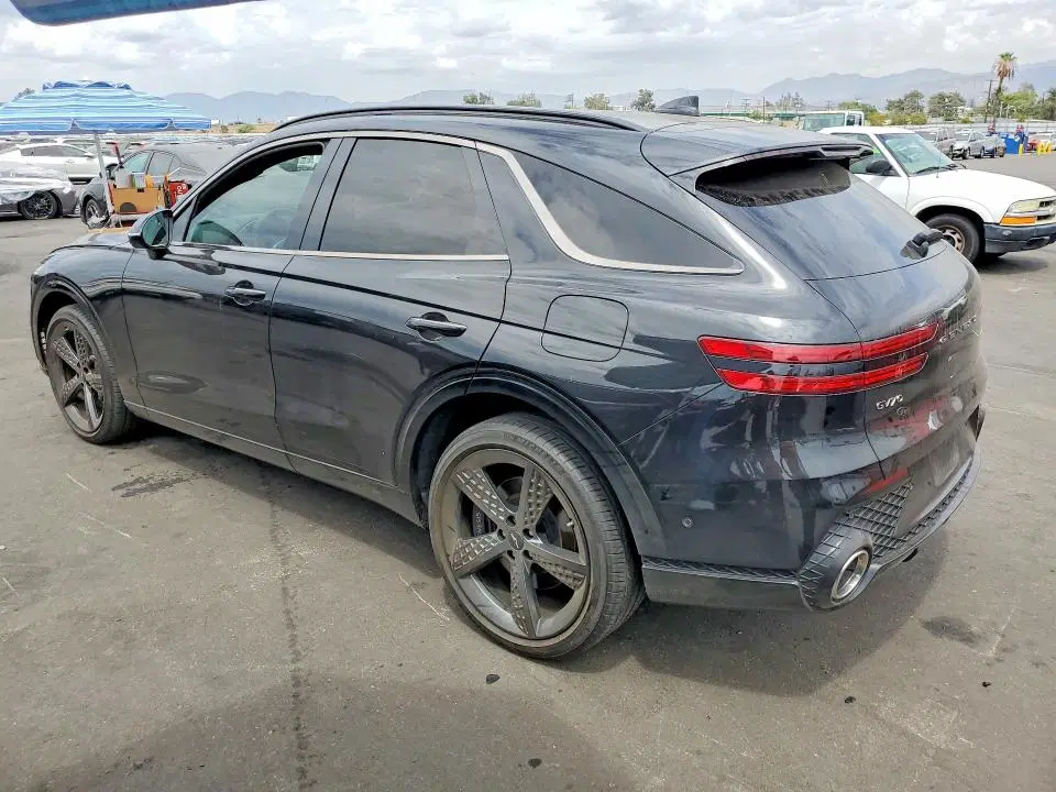 2023 Genesis GV70 VIN KMUMADTB3PU090876 фото 2
