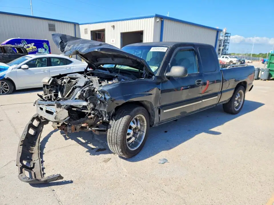 1GCEC19V37Z144911 — 2007 Chevrolet Silverado, Передняя часть, фото до ремонта