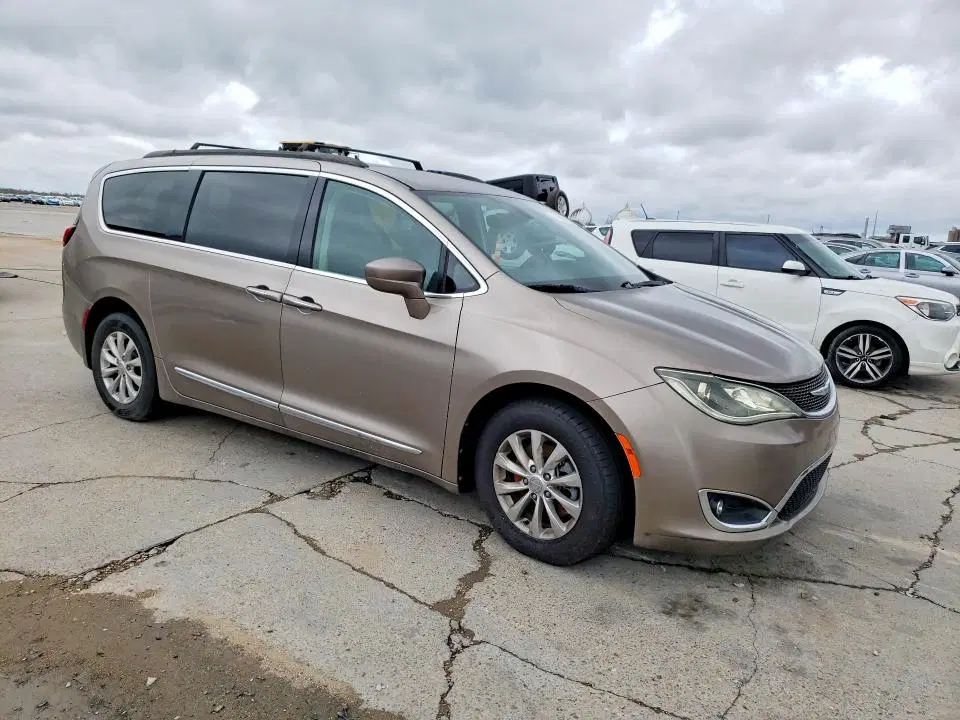 2017 CHRYSLER PACIFICA VIN 2C4RC1BG5HR569474 фото 4