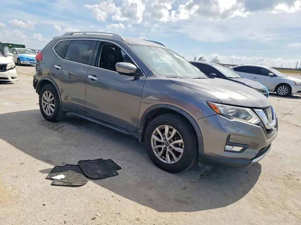 2017 NISSAN ROGUE VIN JN8AT2MT0HW403758 фото 4