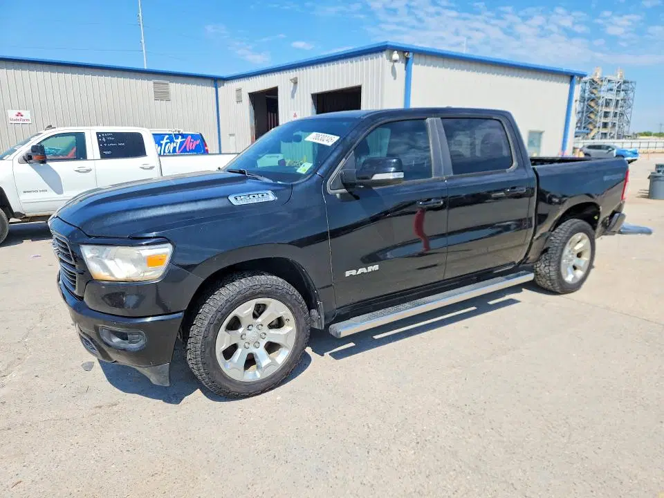 1C6RREFT5LN107894 — 2020 RAM 1500, Передняя часть, фото до ремонта