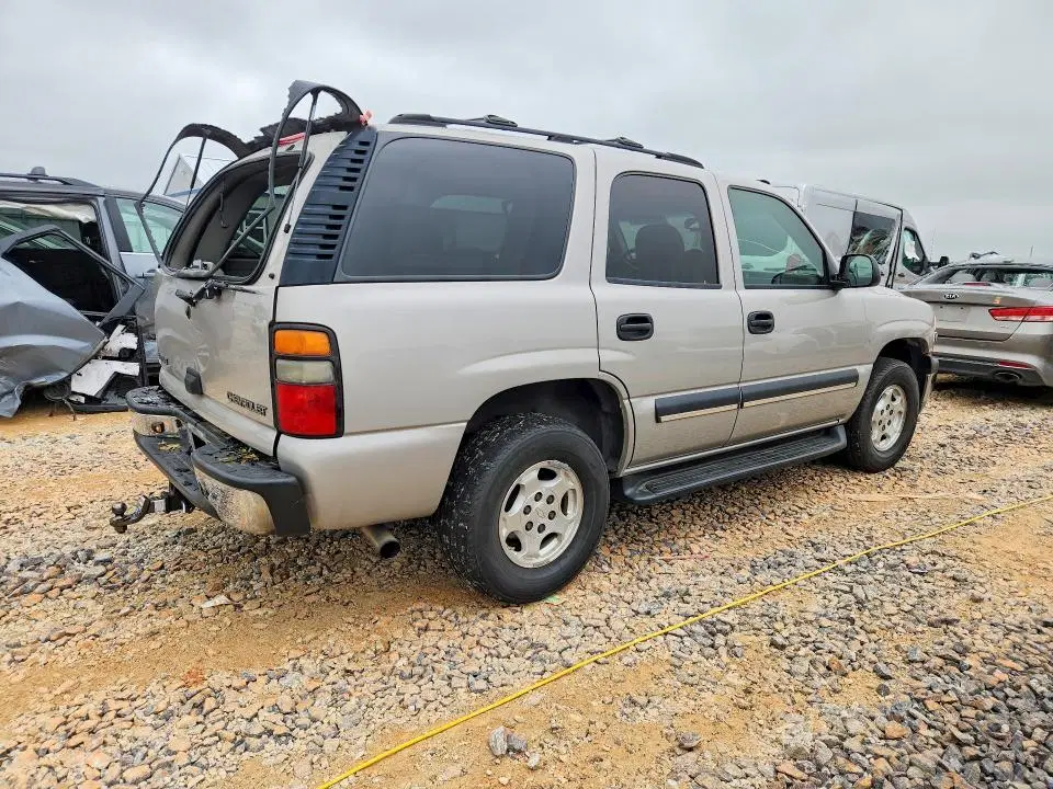 2004 CHEVROLET TAHOE VIN 1GNEC13T44J116043 фото 3