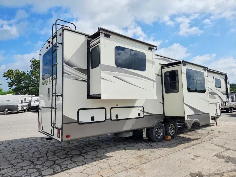 2020 KUTB MONTANA VIN 4YDF37927L4702910 фото 4