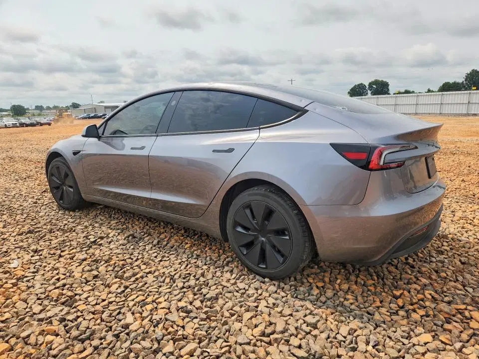 2026 TESLA MODEL 3 VIN 5YJ3E1EA0TF117816 фото 2