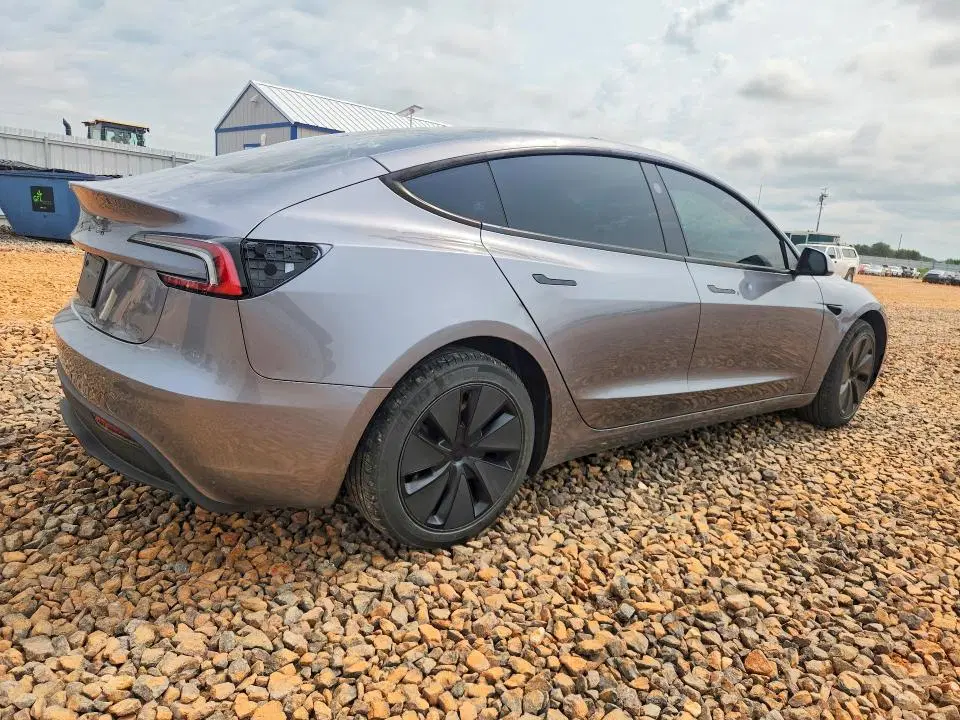 2026 TESLA MODEL 3 VIN 5YJ3E1EA0TF117816 фото 3