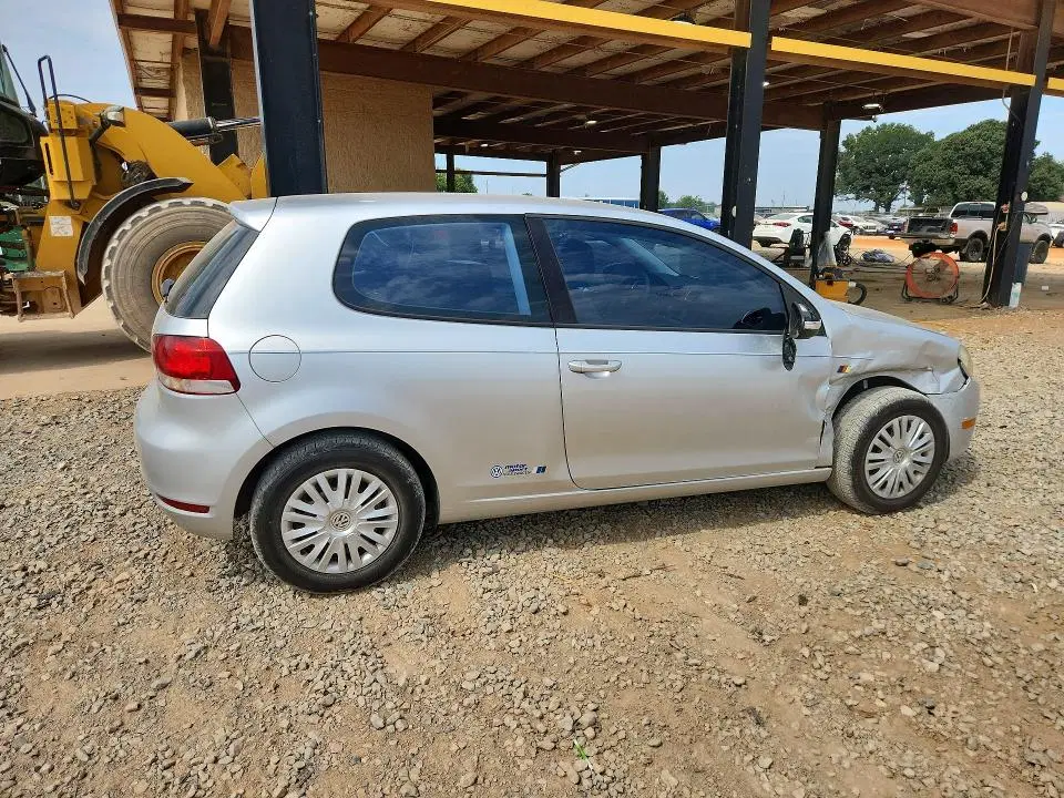 2010 VOLKSWAGEN GOLF VIN WVWAB7AJXAW121888 фото 3
