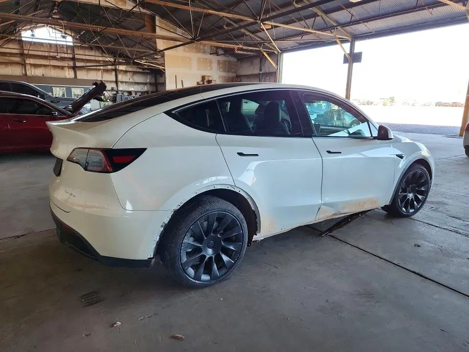 2021 Tesla Model Y VIN 5YJYGDEE4MF287568 фото 3
