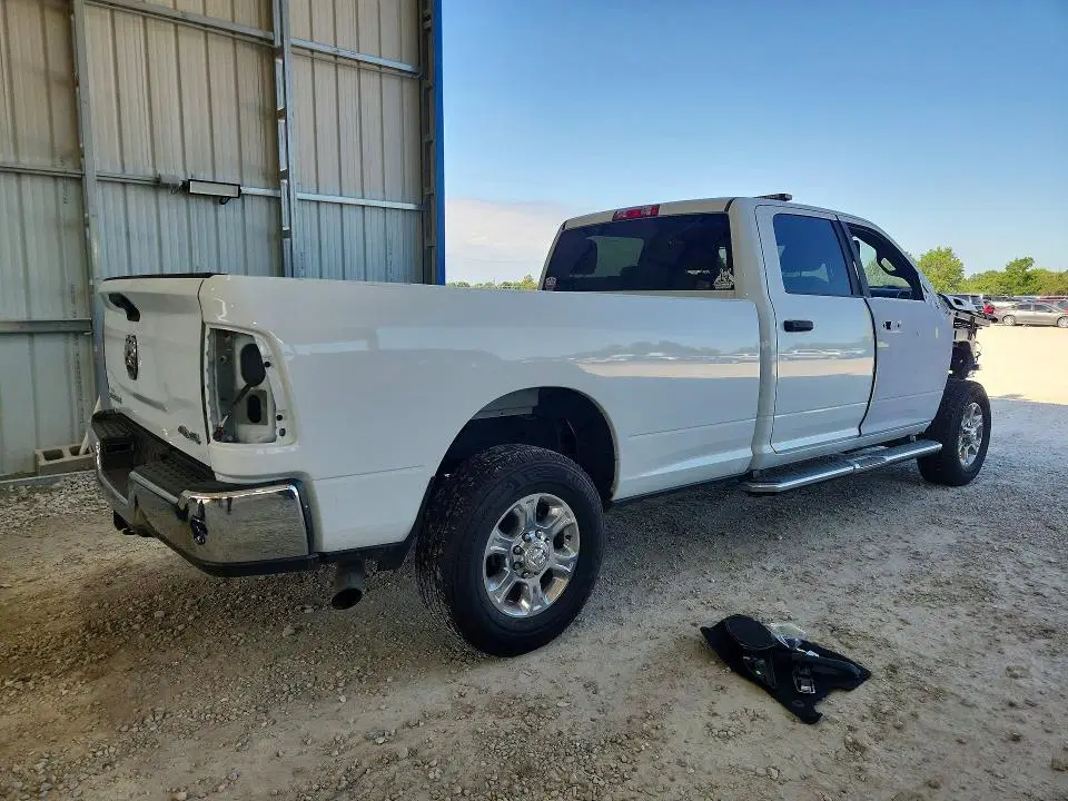2024 RAM 3500 VIN 3C63R3HL3RG165589 фото 3