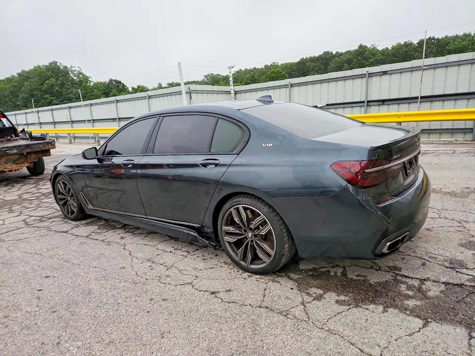 2018 BMW M760 VIN WBA7H6C54JG614766 фото 2
