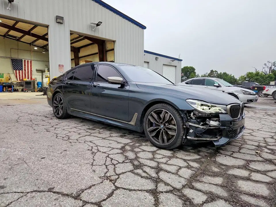 2018 BMW M760 VIN WBA7H6C54JG614766 фото 4