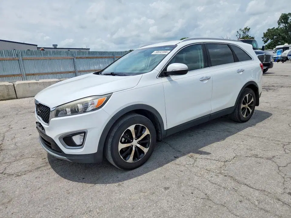 5XYPH4A19GG104853 — 2016 Kia Sorento, Задняя часть, фото до ремонта