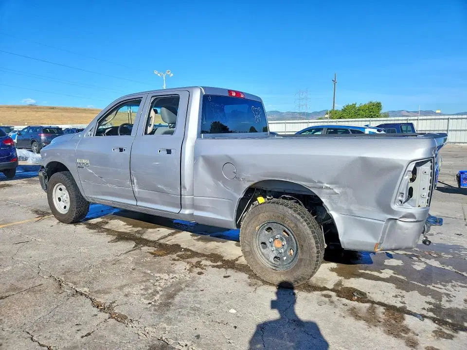 2019 RAM 1500 Classic VIN 1C6RR7FG6KS627486 фото 2