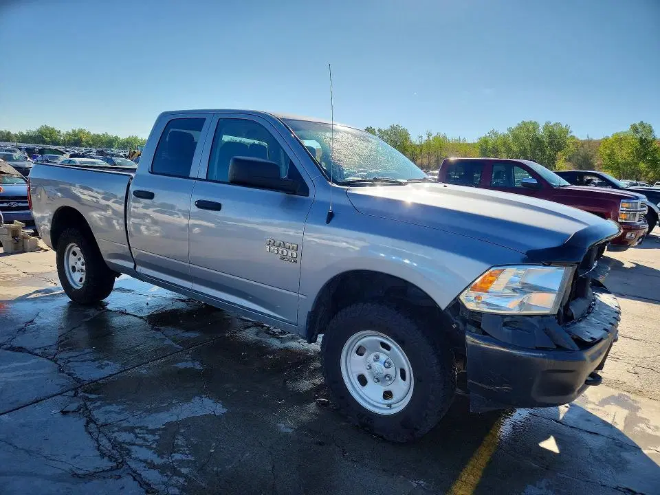 2019 RAM 1500 Classic VIN 1C6RR7FG6KS627486 фото 4