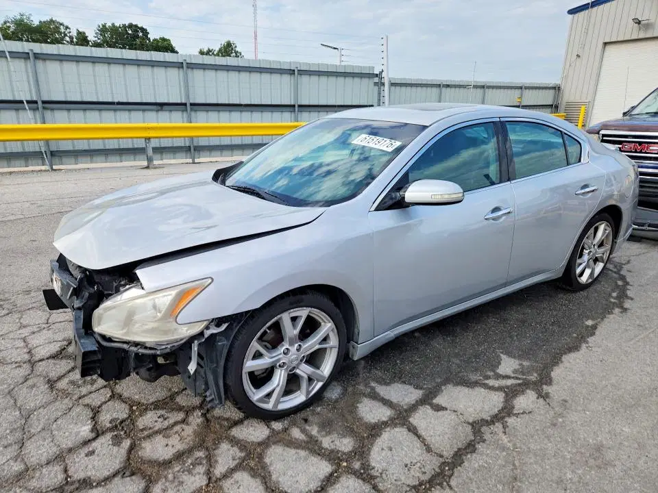 1N4AA5AP9CC829751 — 2012 Nissan Maxima, Передняя часть, фото до ремонта
