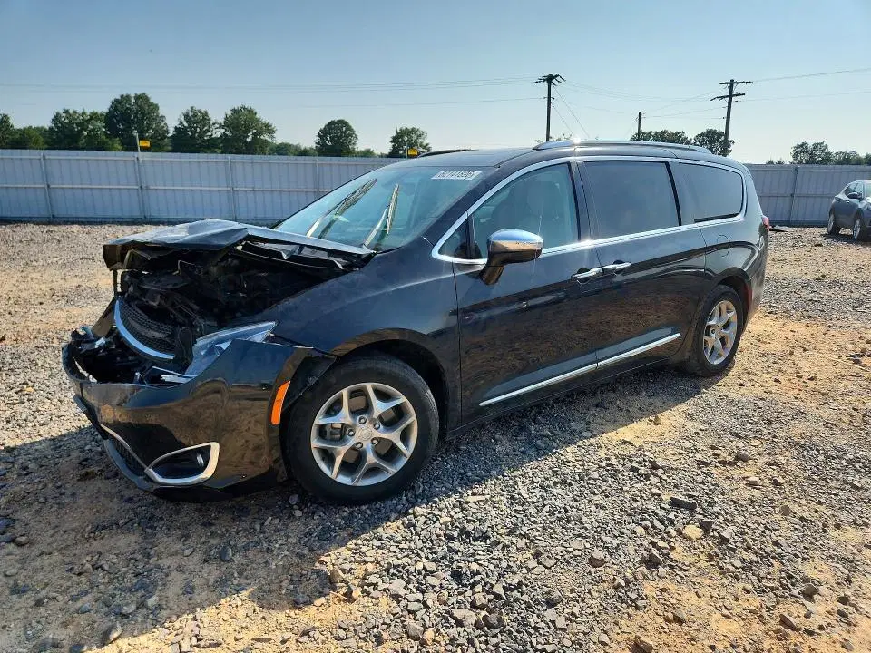 2C4RC1GG2KR552079 — 2019 Chrysler Pacifica, Передняя часть, фото до ремонта