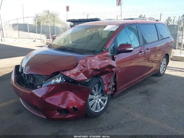 2017 Toyota Sienna Limited Premium 7 Passenger VIN 5TDYZ3DC4HS810836 фото 2