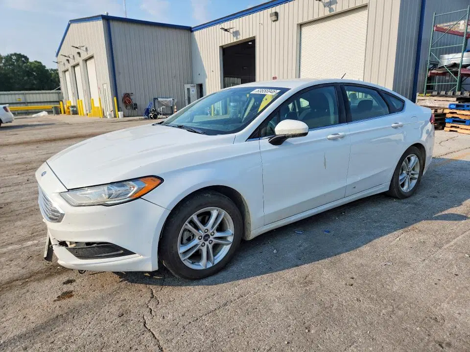 3FA6P0H74JR225505 — 2018 Ford Fusion, Передняя часть, фото до ремонта