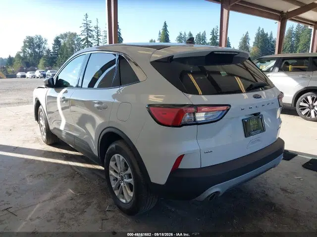 2020 Ford ESCAPE SE VIN 1FMCU9G62LUA86324 фото 3