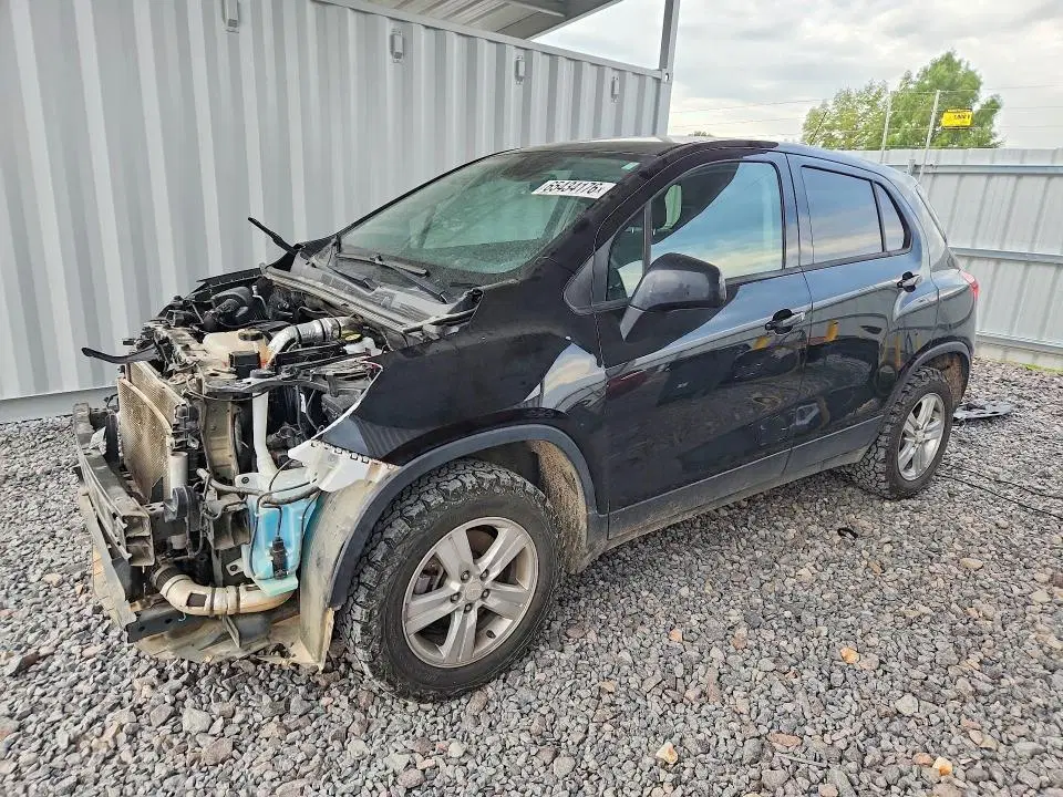 KL7CJNSM2NB538828 — 2022 Chevrolet TRAX, Передняя часть, фото до ремонта