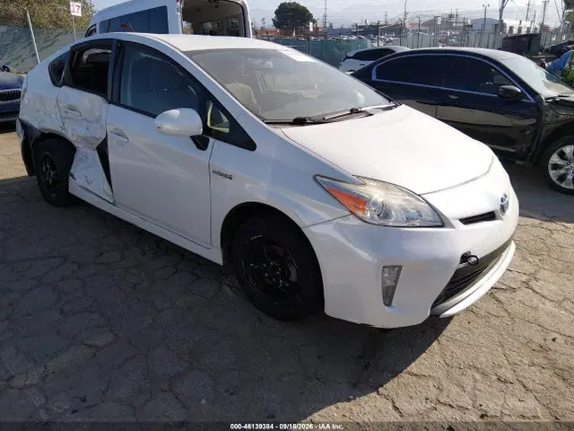 JTDKN3DU3F1898492 — 2015 Toyota Prius Two, Правый бок (Right Side), фото до ремонта