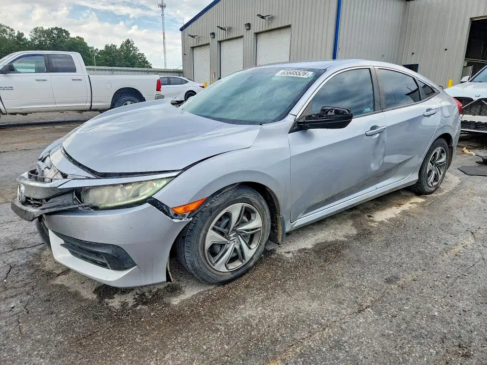 2HGFC2F58JH600540 — 2018 Honda Civic, передняя часть, фото до ремонта