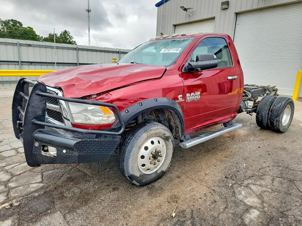 3C63RRBLXDG609118 — 2013 RAM 3500, опрокидывание, фото до ремонта