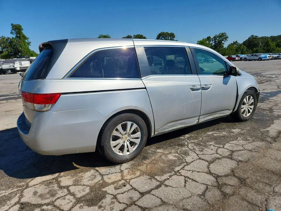 2015 HONDA ODYSSEY VIN 5FNRL5H44FB074020 фото 3