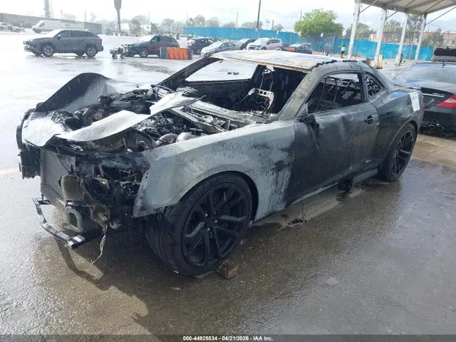 2015 Chevrolet CAMARO ZL1 VIN 2G1FM1EP1F9800517 фото 2