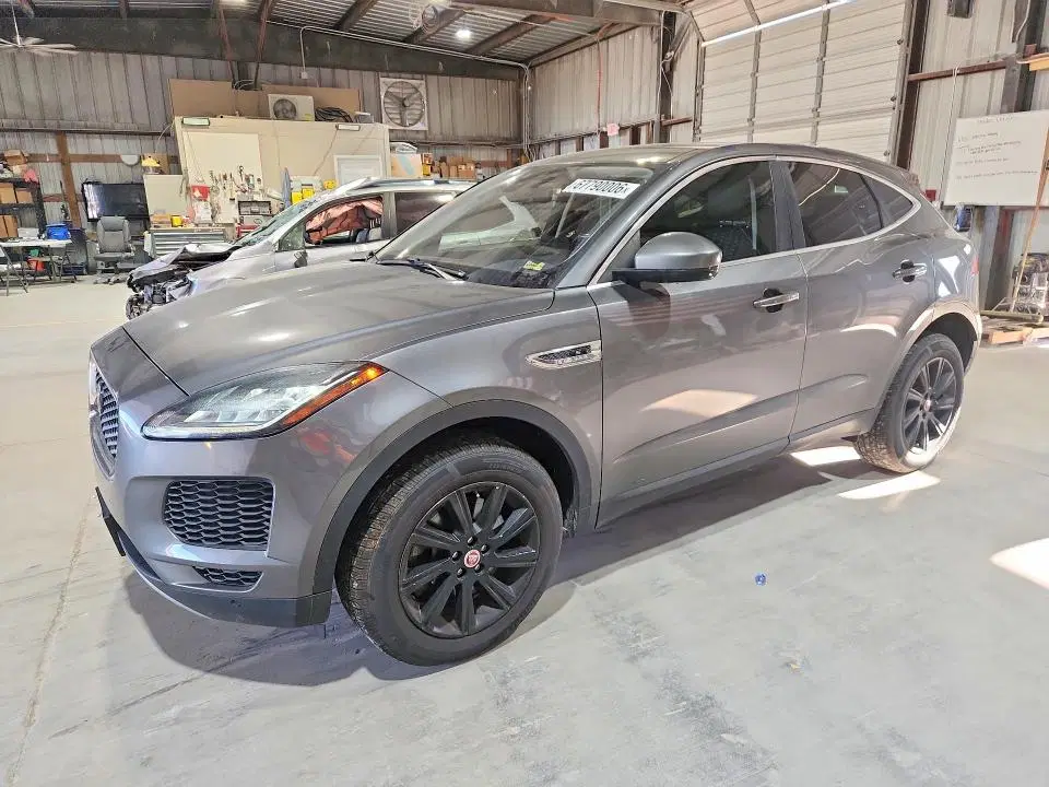 SADFJ2FX9J1Z15632 — 2018 Jaguar E-PACE, механические повреждения, фото до ремонта