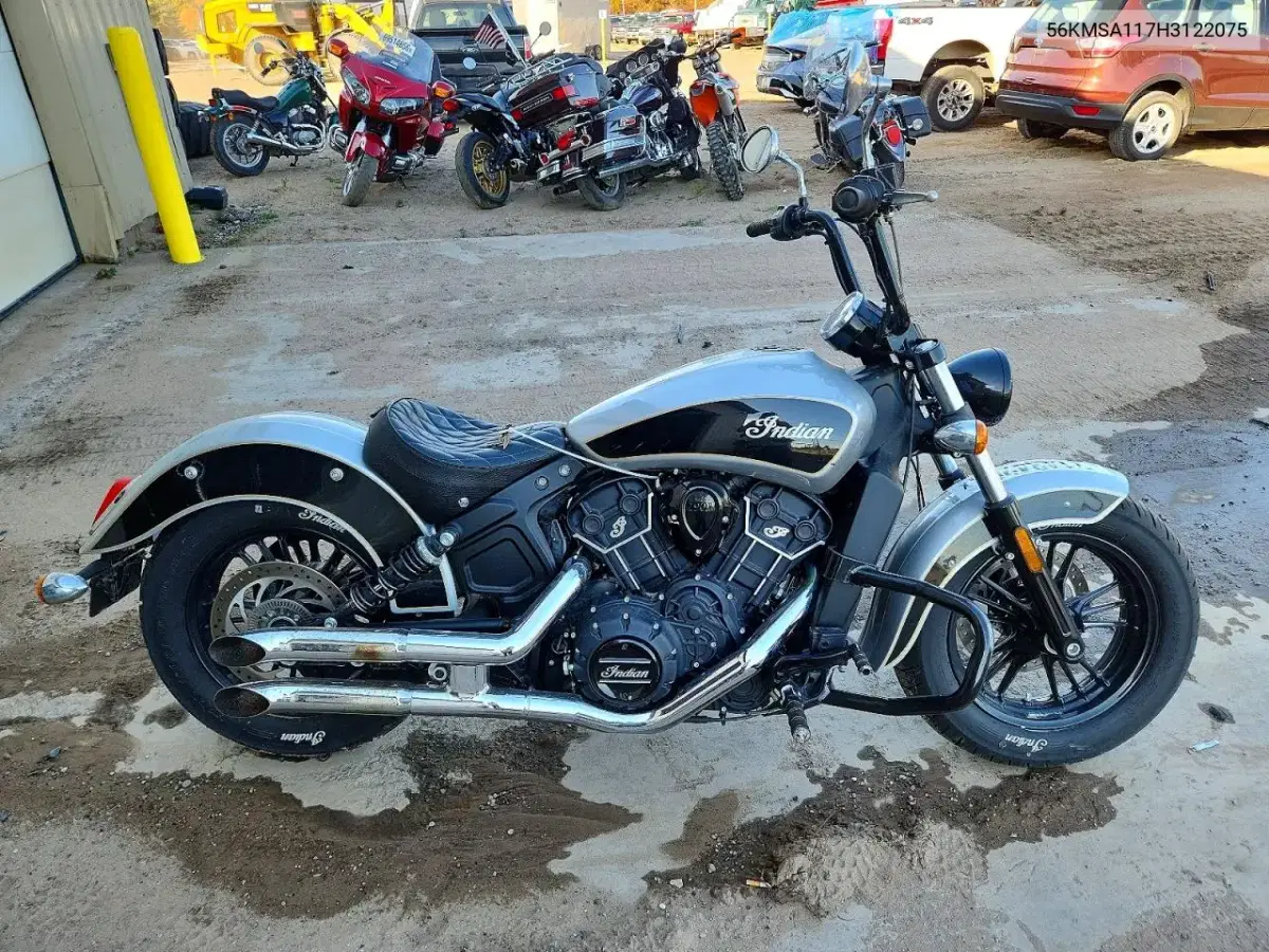 56KMSA117H3122075 — 2017 2017 Indian Motorcycle Co. Scout Sixty, мелкие вмятины и царапины, фото до ремонта