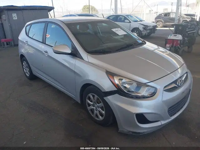 KMHCT5AE8EU193649 — 2014 Hyundai Accent GS, Передняя часть слева (Left Front), фото до ремонта