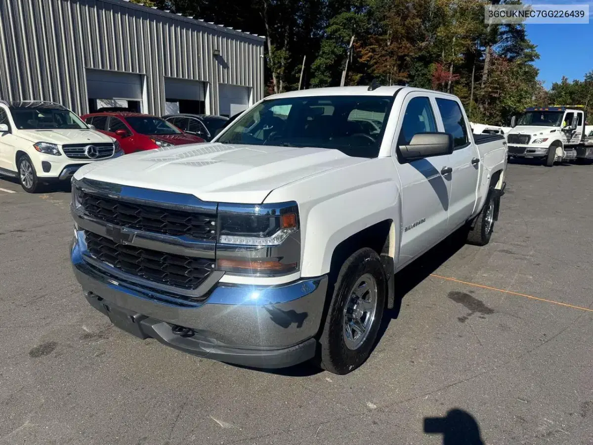 3GCUKNEC7GG226439 — 2016 Chevrolet Silverado, мелкие вмятины и царапины, фото до ремонта