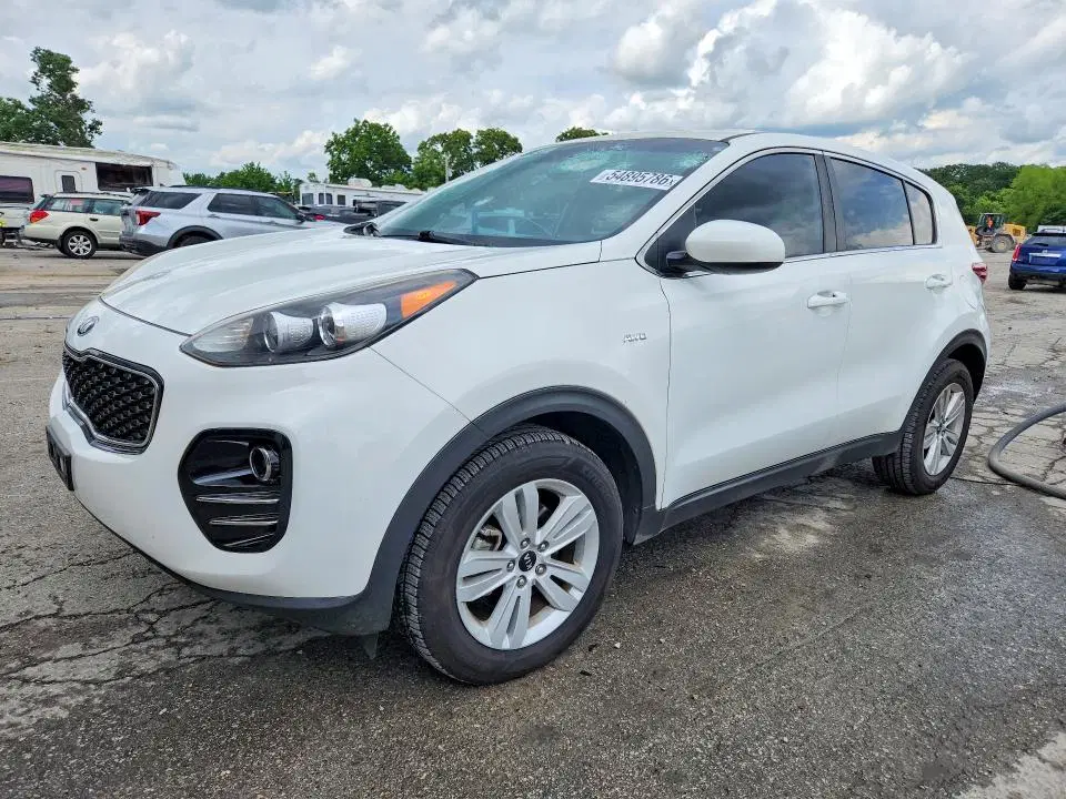 KNDPMCAC5J7448580 — 2018 Kia Sportage, Град, фото до ремонта