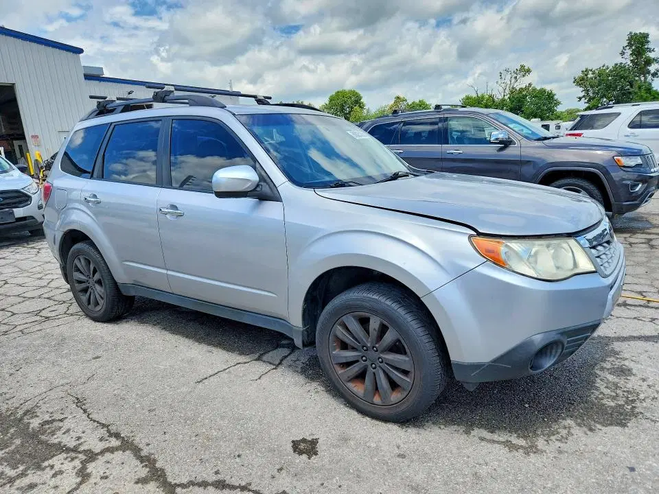2013 SUBARU FORESTER VIN JF2SHADC5DH445905 фото 4