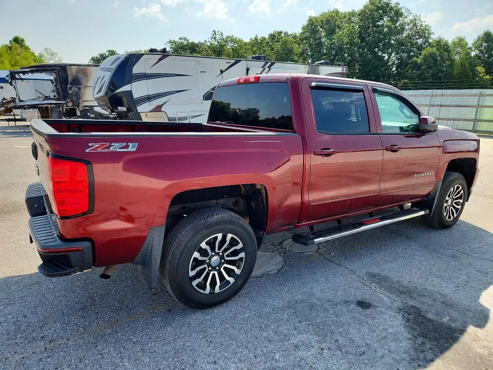 2017 CHEVROLET SILVERADO VIN 3GCUKREC6HG293655 фото 3