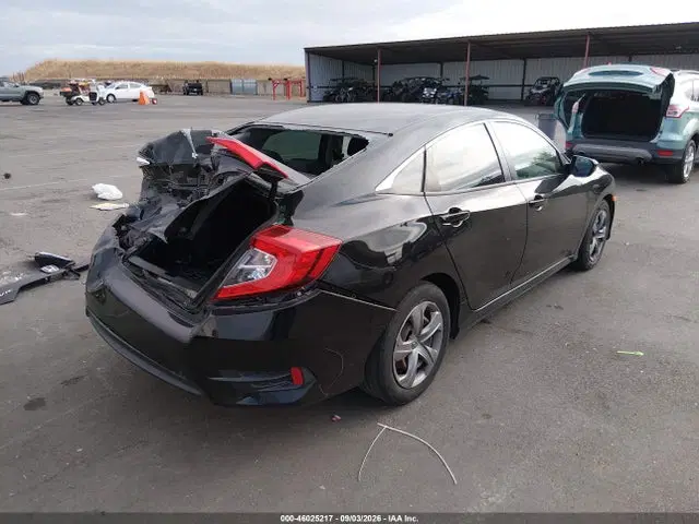 2018 Honda Civic Lx VIN 2HGFC2F56JH525742 фото 4