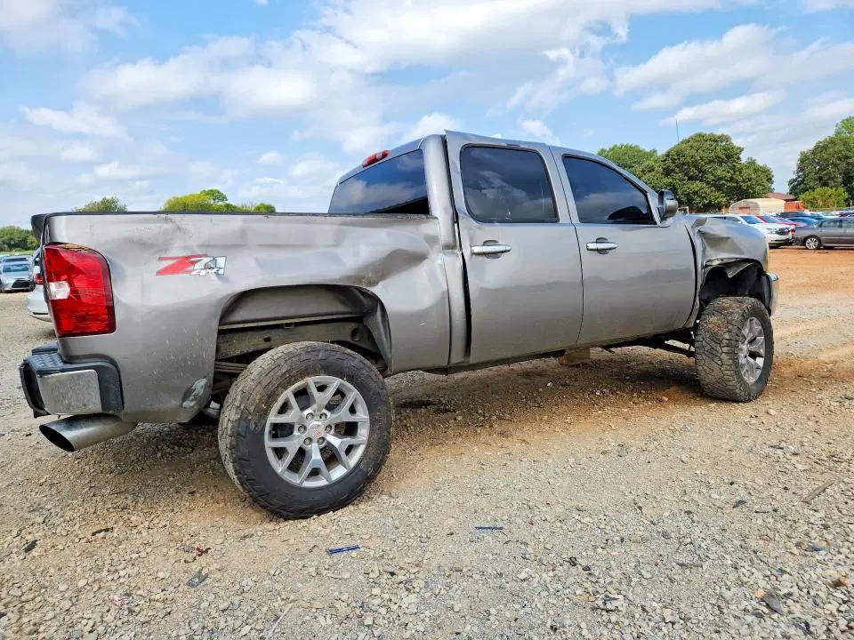 2013 CHEVROLET SILVERADO VIN 3GCPKSE76DG125645 фото 3