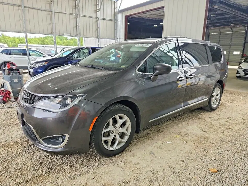 2C4RC1BG2HR785136 — 2017 Chrysler Pacifica, Крыша (Top/Roof), фото до ремонта