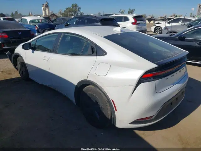 2024 Toyota Prius Le VIN JTDACAAU1R3033491 фото 3