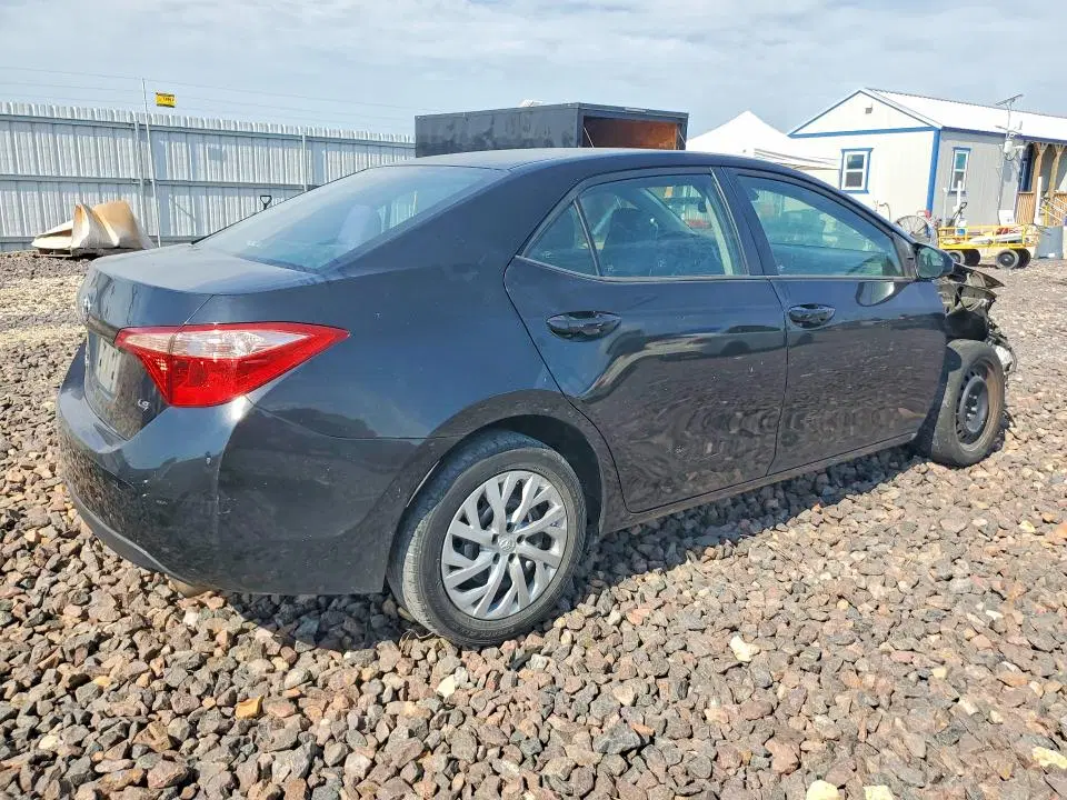2018 TOYOTA COROLLA VIN 5YFBURHE3JP751005 фото 3