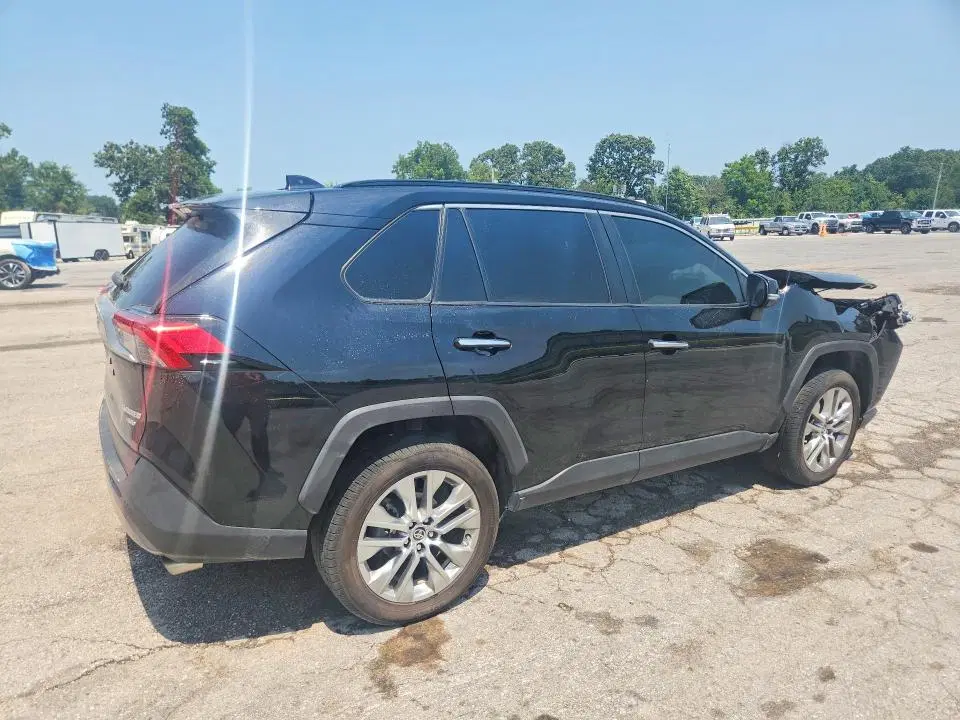 2019 TOYOTA RAV4 VIN JTMN1RFV0KD523220 фото 3