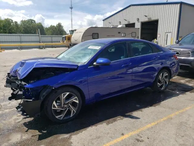 KMHLS4DG5RU717307 — 2024 Hyundai Elantra, Передняя часть, фото до ремонта