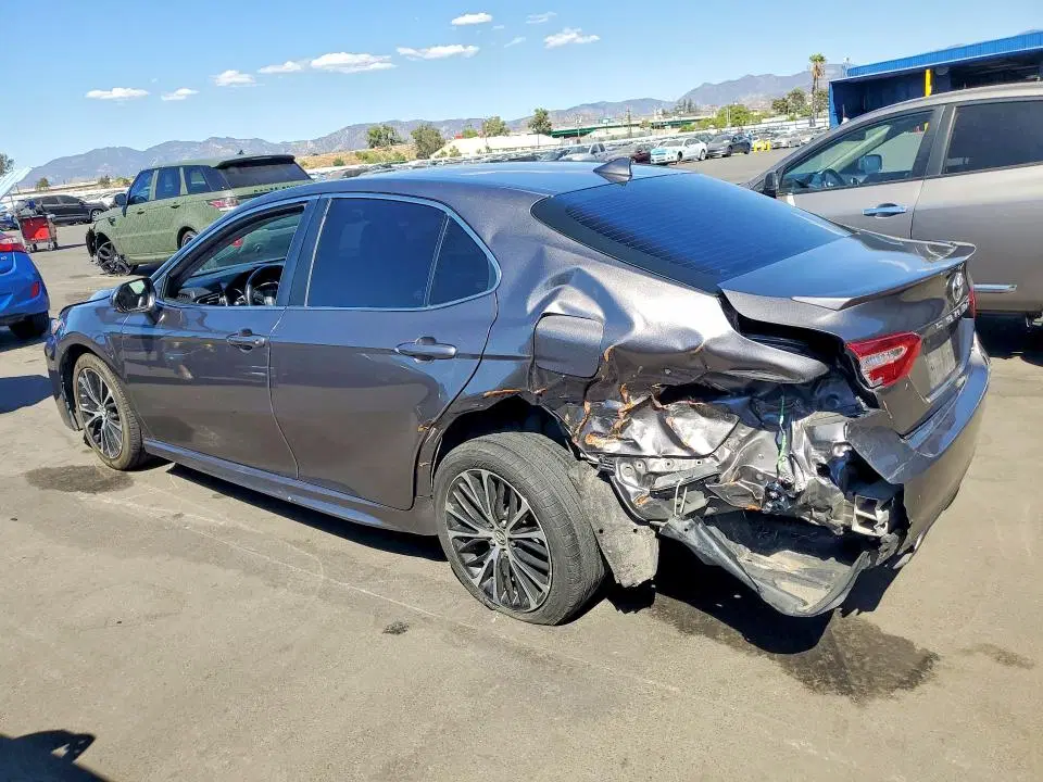 2020 Toyota Camry VIN 4T1G11AK3LU340219 фото 2