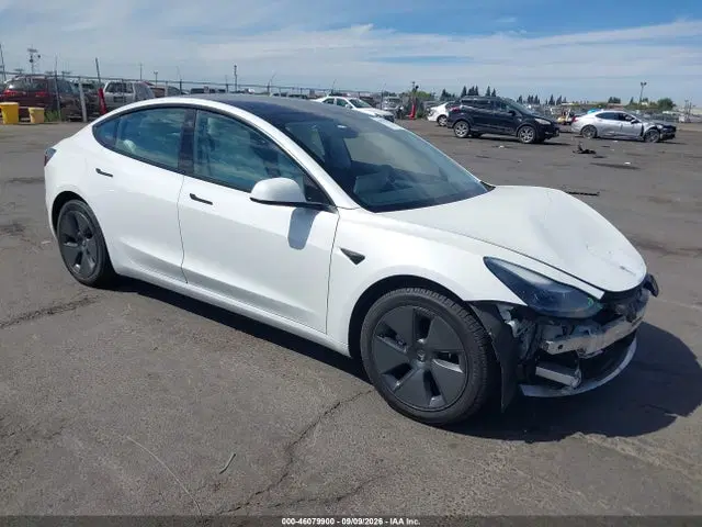 5YJ3E1EB9NF124470 — 2022 Tesla Model 3 Long Range Dual Motor ALL-Wheel Drive, Передняя часть, фото до ремонта
